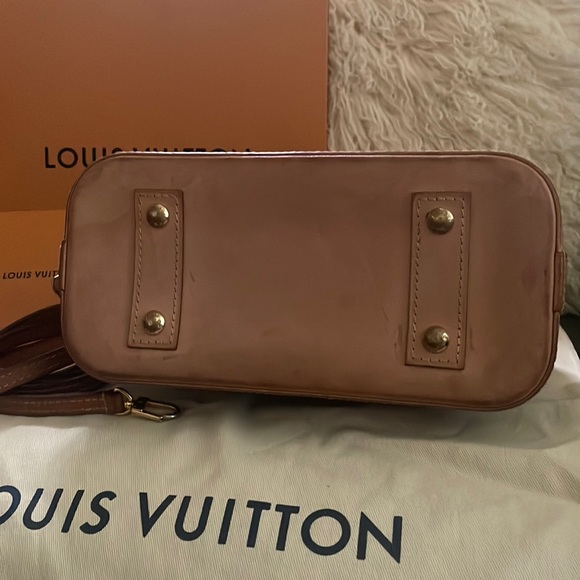 Louis Vuitton Alma BB - Picture 4 of 10